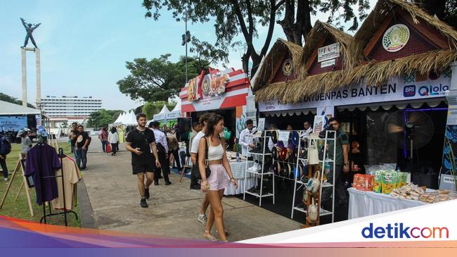 Aneka Produk Karya Warga Binaan Lapas Mejeng di Lapangan Banteng