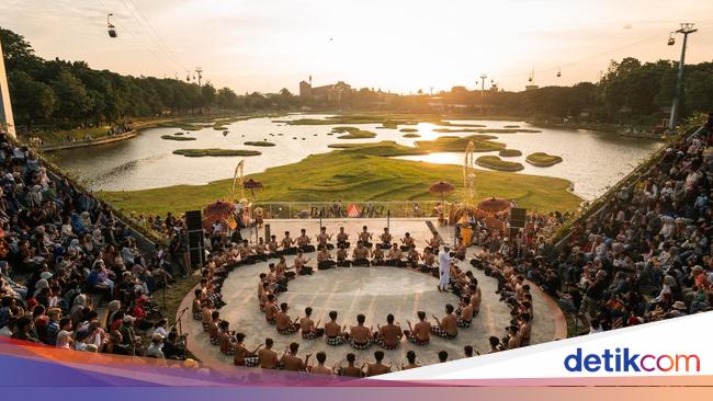 Pengunjung TMII Tembus 100 Ribu Saat Libur Paskah
