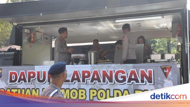 Melihat Kesiapan Dapur Lapangan Brimob Polda Riau Jelang Jambore Karhutla