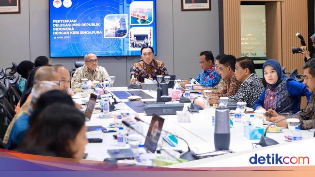 Ibas Sebut Pentingnya Perkuat Diplomasi RI Hadapi Geopolitik-Ekonomi Global