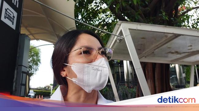 Windy Idol Nangis Usai Diperiksa KPK: Saya Capek, Pengin Punya Masa Depan