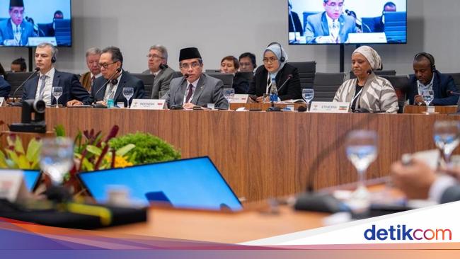 Bahas AI dalam Dunia Kerja di Forum BRICS, Menaker: Harus Dikelola Secara Bijak