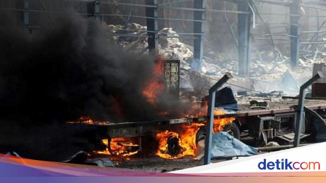 Ngeri Ledakan Dahsyat Tewaskan Puluhan Orang di Iran