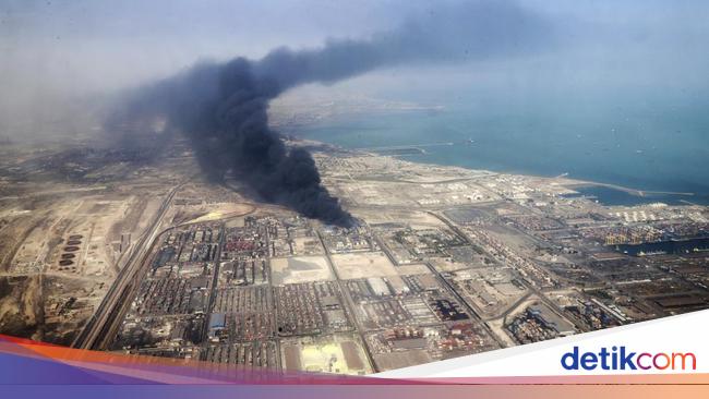 Penampakan dari Udara Ledakan Guncang Pelabuhan Iran