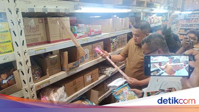 Bupati Bogor Sidak Supermarket, Cek Produk Mengandung Babi Bersertifikat Halal