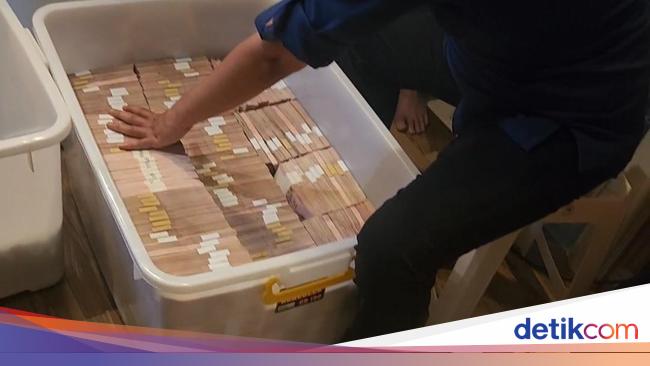 Jampidsus Cerita Anak Buah Mau Pingsan Nemu Duit Nyaris Rp 1 T di Rumah Zarof