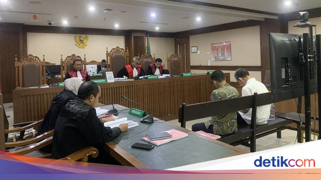 2 Terdakwa Kasus Korupsi Gerobak Kemendag Didakwa Rugikan Negara Rp 61,5 M