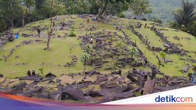 Mitos Penjaga Gunung Padang, Kerap Tampakkan Diri di Malam Hari