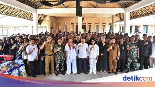Kunjungi Desa Adat di Banten, Mardiono Dicurhati Masalah Irigasi