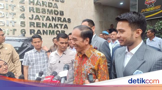 Jokowi Pakai Pasal Fitnah hingga UU ITE Terkait Tuduhan Ijazah Palsu