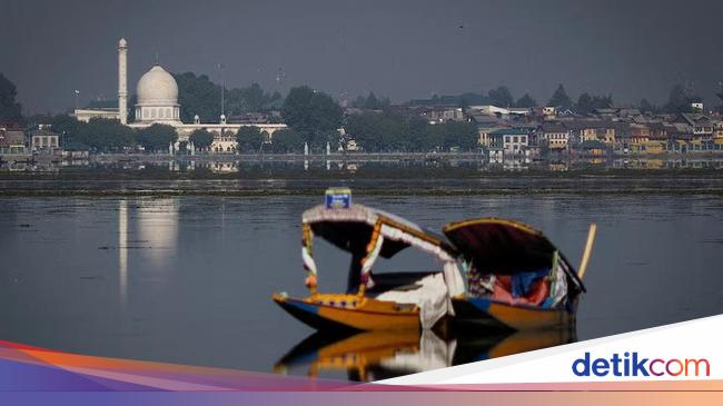 Kashmir Sepi, Wisatanya Hampir Mati