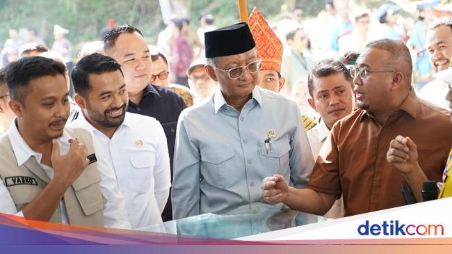 Menteri PU Groundbreaking Flyover Sitinjau Lauik, Andre Rosiade: Komitmen Prabowo Bangun Sumbar