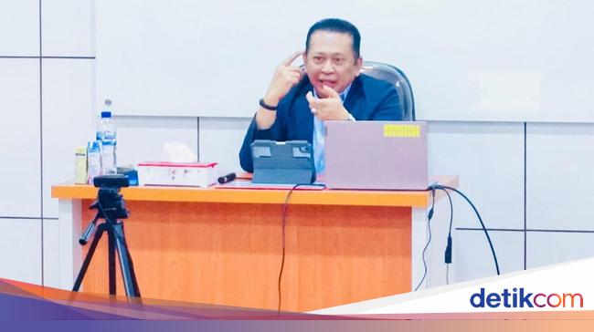 Bamsoet Bicara soal Pentingnya Keseimbangan Demokrasi &amp; Hukum