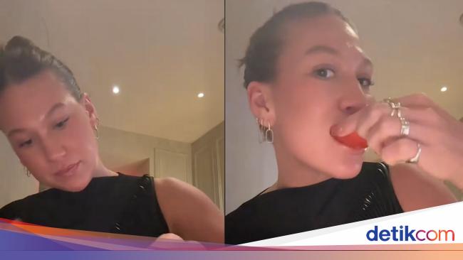 Makan Tomat Mentah di Resto Mewah, Infulencer Ini Bikin Netizen Heran