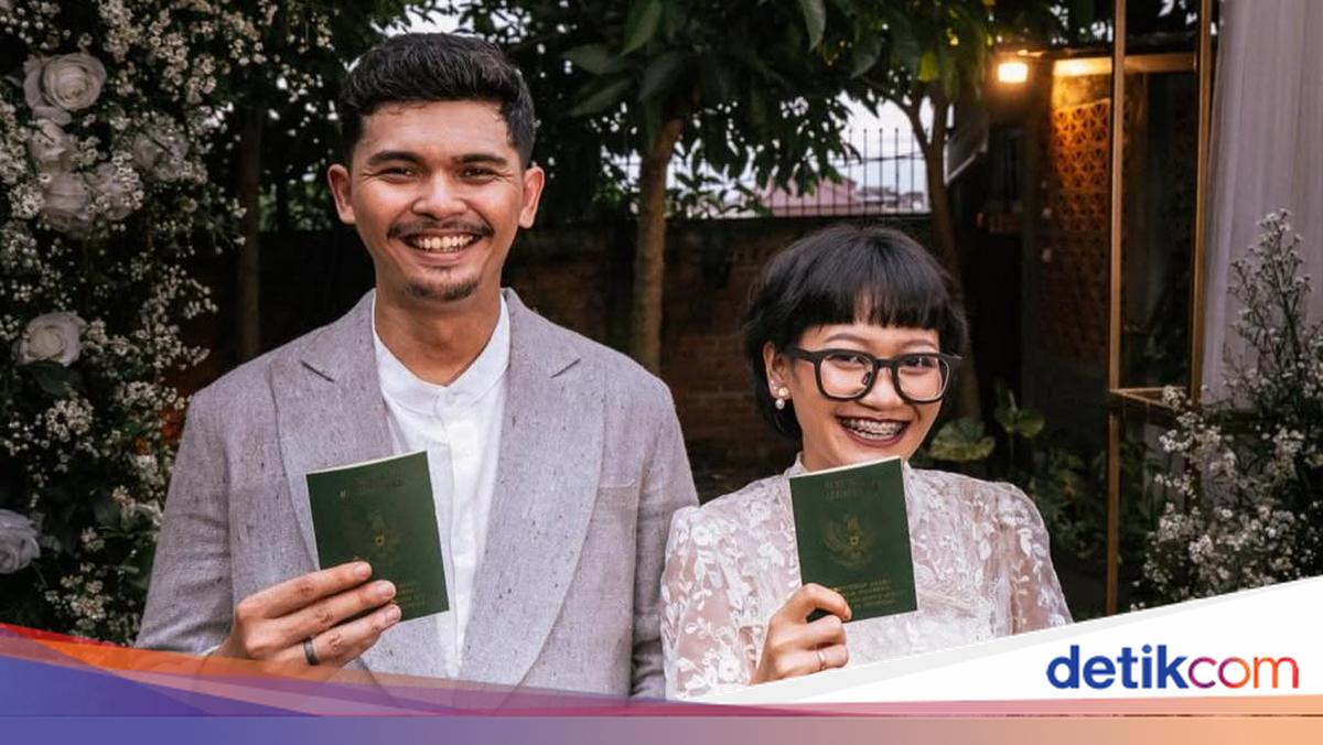 Hore! Aci Resti Menikah dengan Musisi Shadu Rasjidi