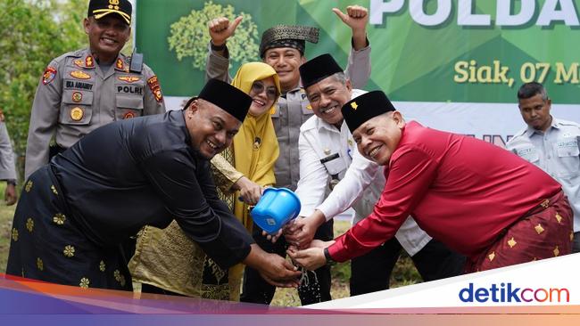 Bupati Siak Terpilih Puji Kapolda Riau, Sebut Irjen Herry Polisi 'Hijau'