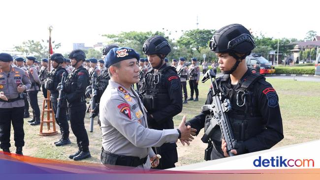 Kapolda Riau Lepas Tim Brimob Challenge: Teamwork Adalah Kunci