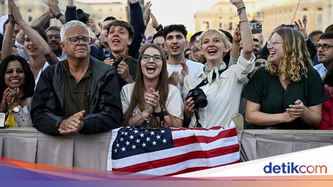 Umat Katolik AS Rayakan Terpilihnya Paus Leo XIV yang Berasal dari Amerika