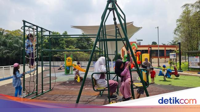 Taman Alun-alun Kota Depok, Diam-dian 'Curi' Penghargaan