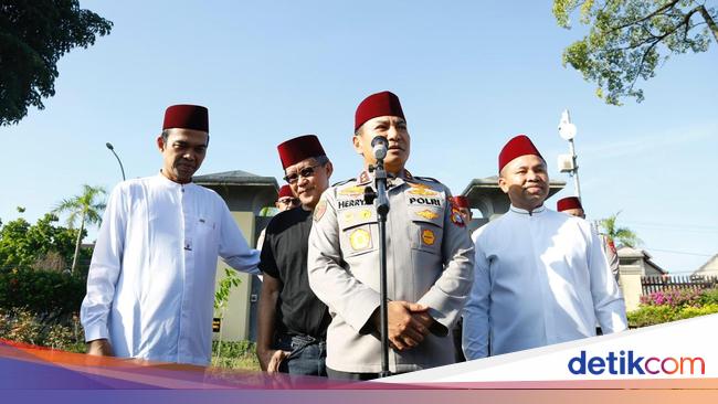 Bertemu Rocky Gerung di Riau, UAS: Saya Dinobatkan Jadi Ustaz Akal Sehat