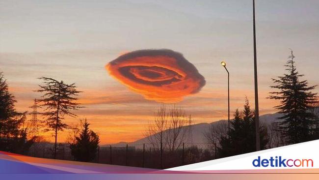 Definisi Foto Diambil di Tempat dan Waktu yang Tepat