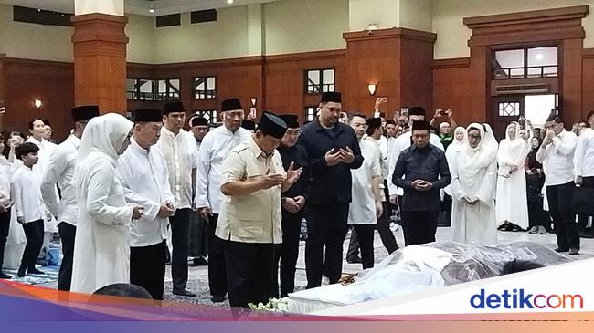 Bapak Pencak Silat Dunia Eddie Nalapraya dalam Kenangan Prabowo-Pramono