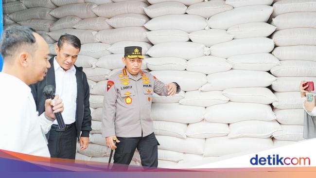 Kapolri-Mentan Tinjau Gudang Bulog Tanete, Cek Kesiapan Tampung dan Jaga Kualitas Pangan