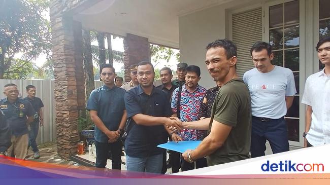 Ini Rumah Atalarik Syach yang Diselamatkan Atilla Syach