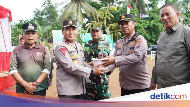 Bupati Meranti Dukung Program Penghijauan Polda Riau Dijadikan Gaya Hidup