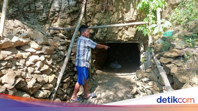 Saat Mitos Santet Kalah dengan Perburuan Gigi Megalodon di Gua Sukabumi