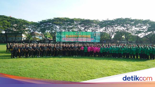 Mengintip Kekompakan TNI/Polri di Ponorogo Saat Olahraga Bersama