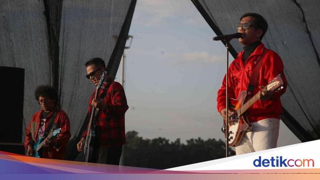 D'Masiv Hentak Panggung Kumpul Sahabat Daihatsu Tangerang
