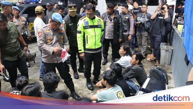 Polisi Tangkap 37 Anggota Ormas Pemalak Pedagang di Ciledug