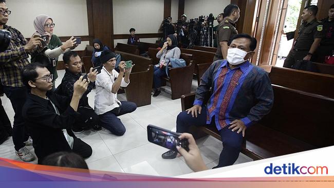 Eks Ketua PN Surabaya Didakwa Terima Suap Miliaran dari Pihak Ronald Tannur