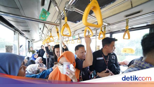 Senangnya Pelajar &amp; Mahasiswa di Semarang Ada Layanan Kartu BRT Gratis