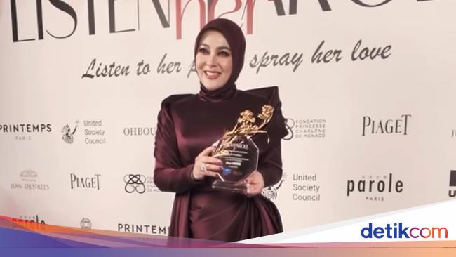 UNESCO Bantah Kasih Penghargaan ke Syahrini di Cannes