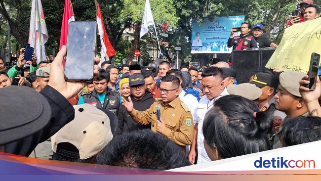 Demo Ojol di Banten, Andra Soni Janjikan Driver Terima BPJS Ketenagakerjaan