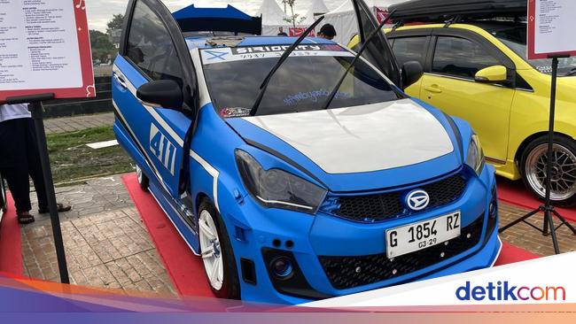 Modifikasi Daihatsu Sirion Pakai Pintu Ala Lamborghini, Habis Duit Berapa?
