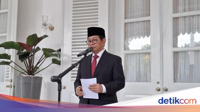 Pramono Bakal Buat Aturan Larangan Ondel-ondel Digunakan untuk Ngamen