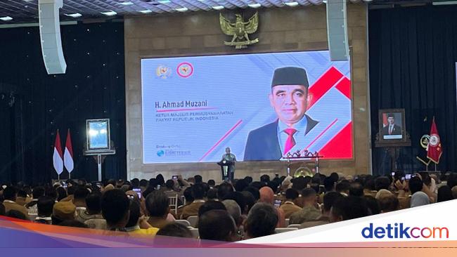Muzani: Pancasila Bukan Milik Satu Kelompok, tapi Milik Rakyat Indonesia