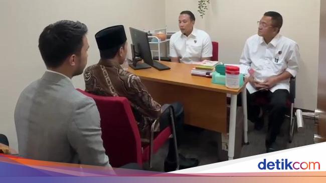 Momen Jokowi Beri Keterangan soal Tudingan Ijazah Palsu di Bareskrim