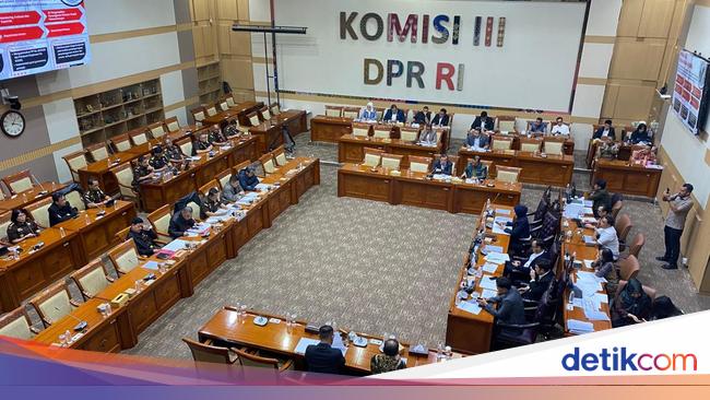 Legislator Minta Kasus Gula Zarof Ricar Diusut, Jampidsus Bilang Begini