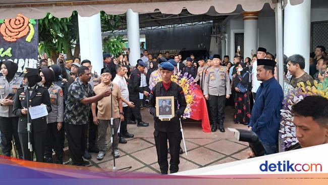 Jenazah Jusuf Manggabarani Akan Dimakamkan di TMK Polri Cikeas