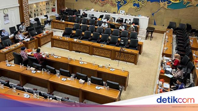 Rapat di DPR, KPAI Ungkap Pola Prostitusi Online Anak Berkedok Jadi PRT