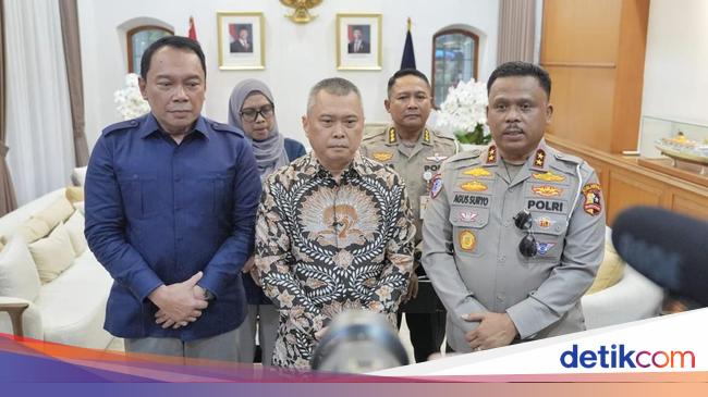 Kakorlantas Segera Tindak Truk Over Dimension Overload, Sasar Pelabuhan hingga Tol