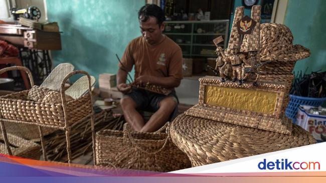 Kerajinan Eceng Gondok dari Semarang Tembus Pasar Internasional