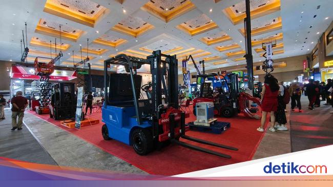 Pameran Forklift Ramaikan INAPA 2025 di JIExpo Kemayoran