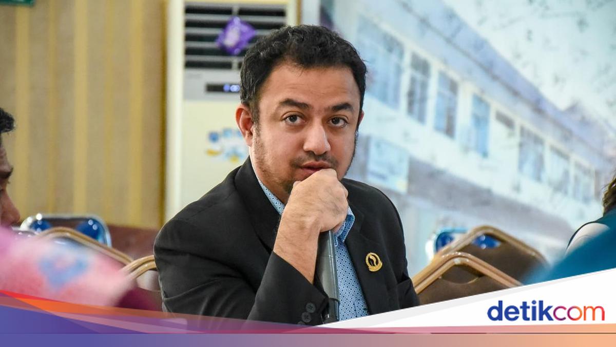 Api R Rafiq Farabi A Rafiq Kutuk Blokade Bantuan Kemanusiaan untuk Palestina oleh ...