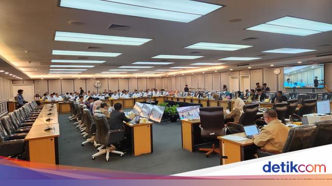 Dirjen Pas Antisipasi Napi Selundupkan HP: Pegawai pun Tak Boleh Bawa