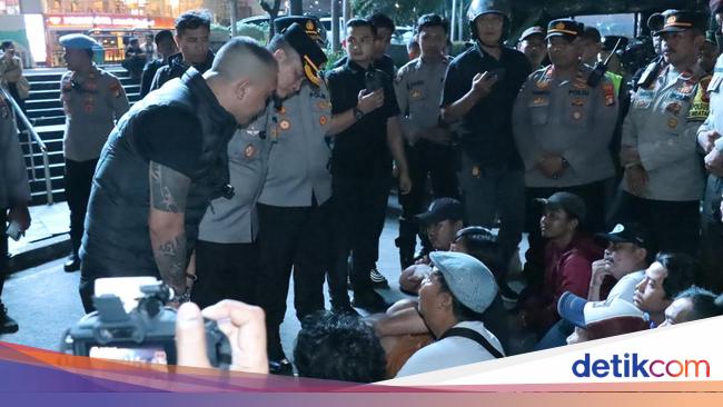 Razia Parkir Liar di Mal Kawasan Jakbar, 11 Orang Diamankan